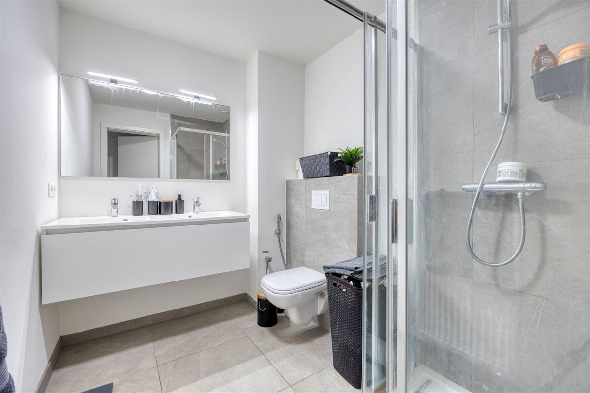 APP. MET 2 SLKS, TERRAS, PARKING + KELDERBERGING