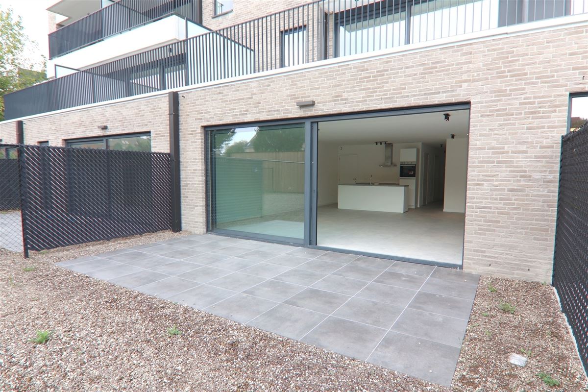 NIEUWBOUWAPP. IN HARTJE HASSELT MET 2 SLKS + TERRAS, TUIN & PARKING