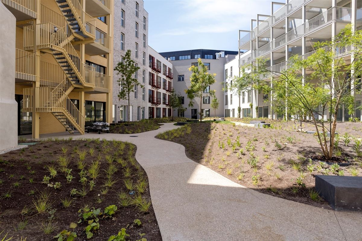 GEMEUBILEERDE STUDENTENKAMER TE ANTWERPEN