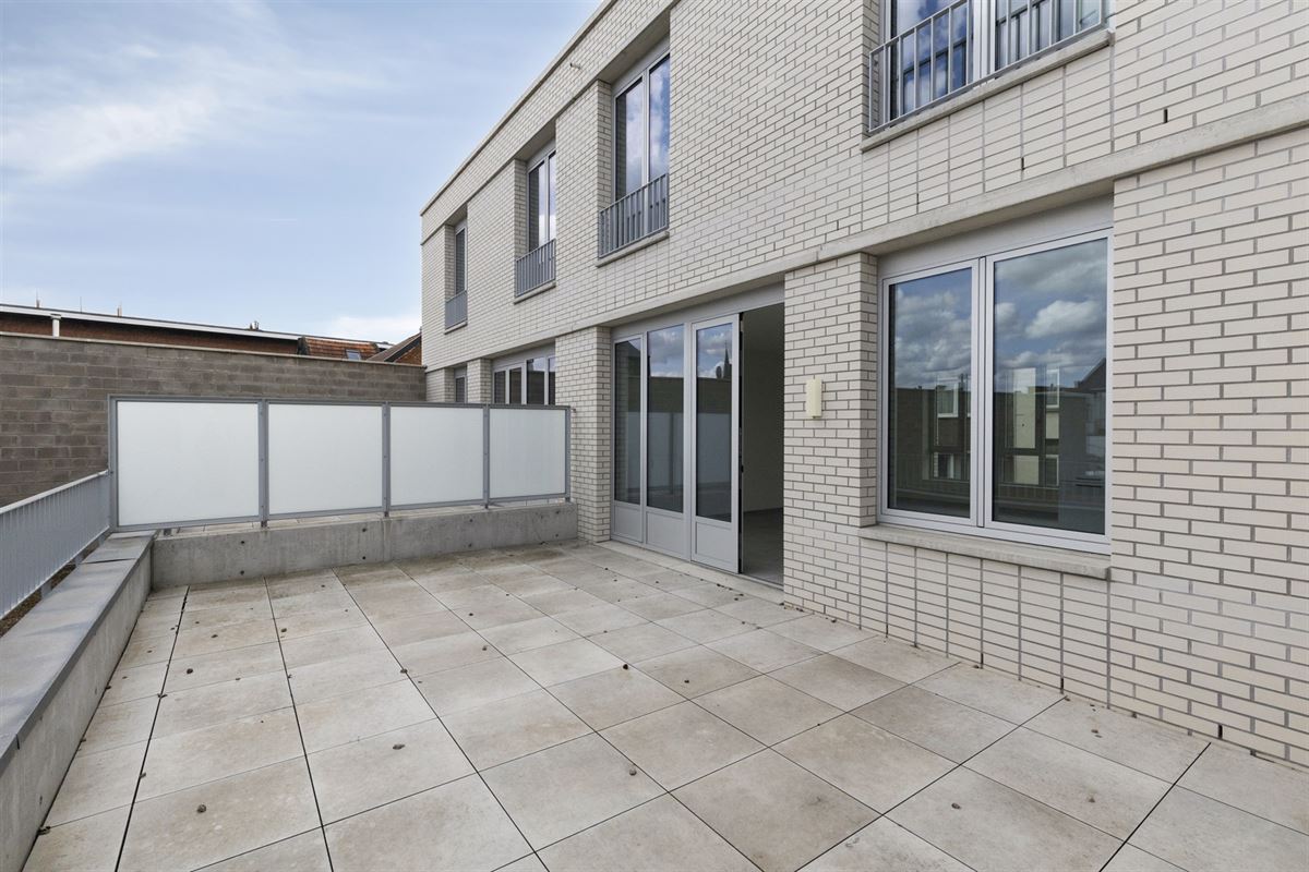 STADSWONING MET 3 SLKS/2BADKS + TERRAS VAN 12M² IN HARTJE ANTWERPEN