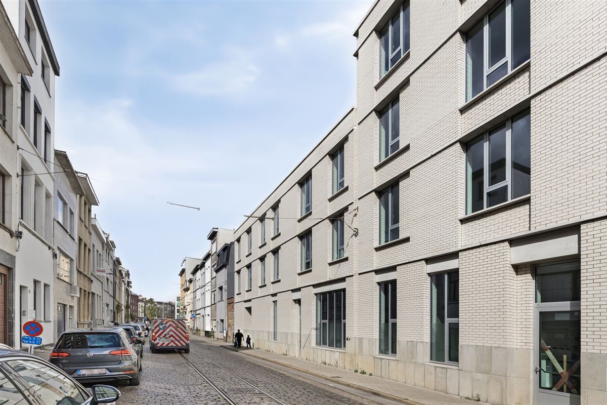 TWEESLAAPKAMERAPPARTEMENT + TERRAS IN HARTJE ANTWERPEN