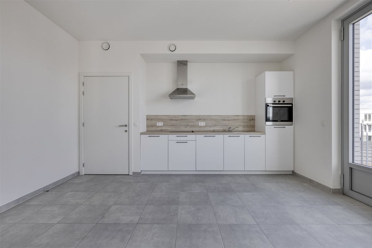 APPARTEMENT + BALKON IN HARTJE ANTWERPEN