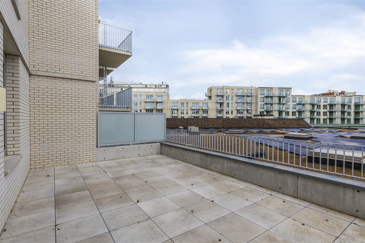 STADSWONING MET 3 SLKS/2BADKS + TERRAS VAN 12M² IN HARTJE ANTWERPEN