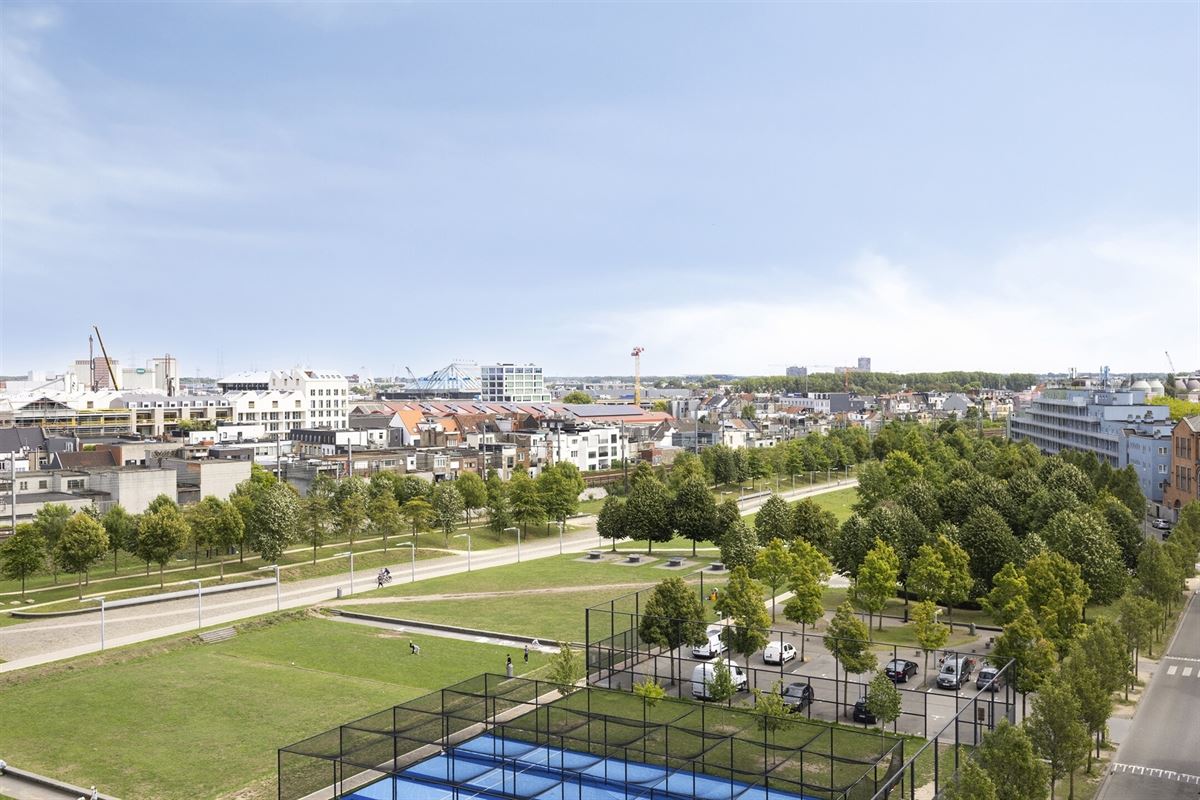 MAGNIFIEKE PENTHOUSE MET PARKZICHT, 3 SLKS & 3 BADKS
