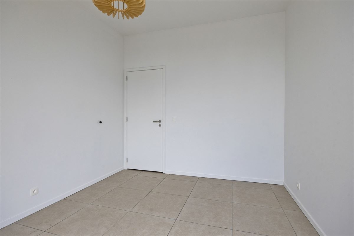 MAGNIFIEKE PENTHOUSE MET PARKZICHT, 3 SLKS & 3 BADKS