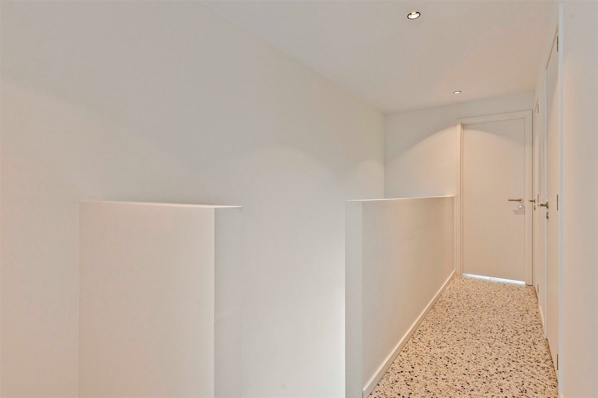 APP MET 3 SLKS, 2 BADKS + TERRAS OP TOPLOCATIE