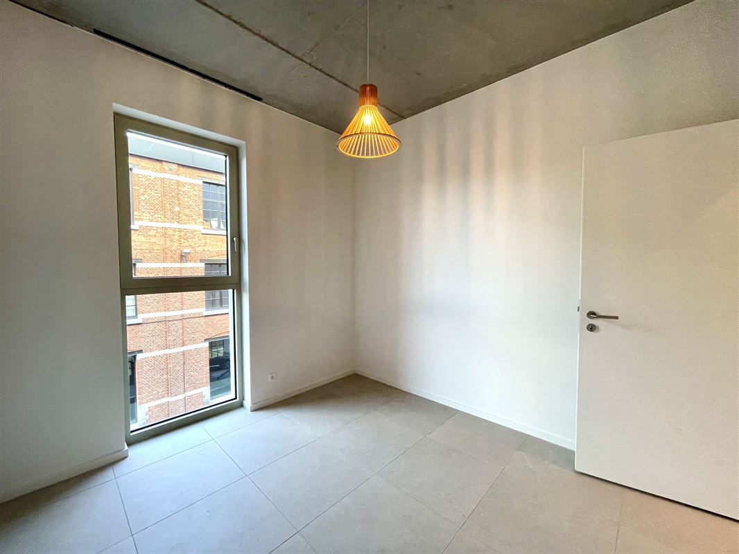 CENTRAAL GELEGEN APP. MET 2 SLKS + TERRAS