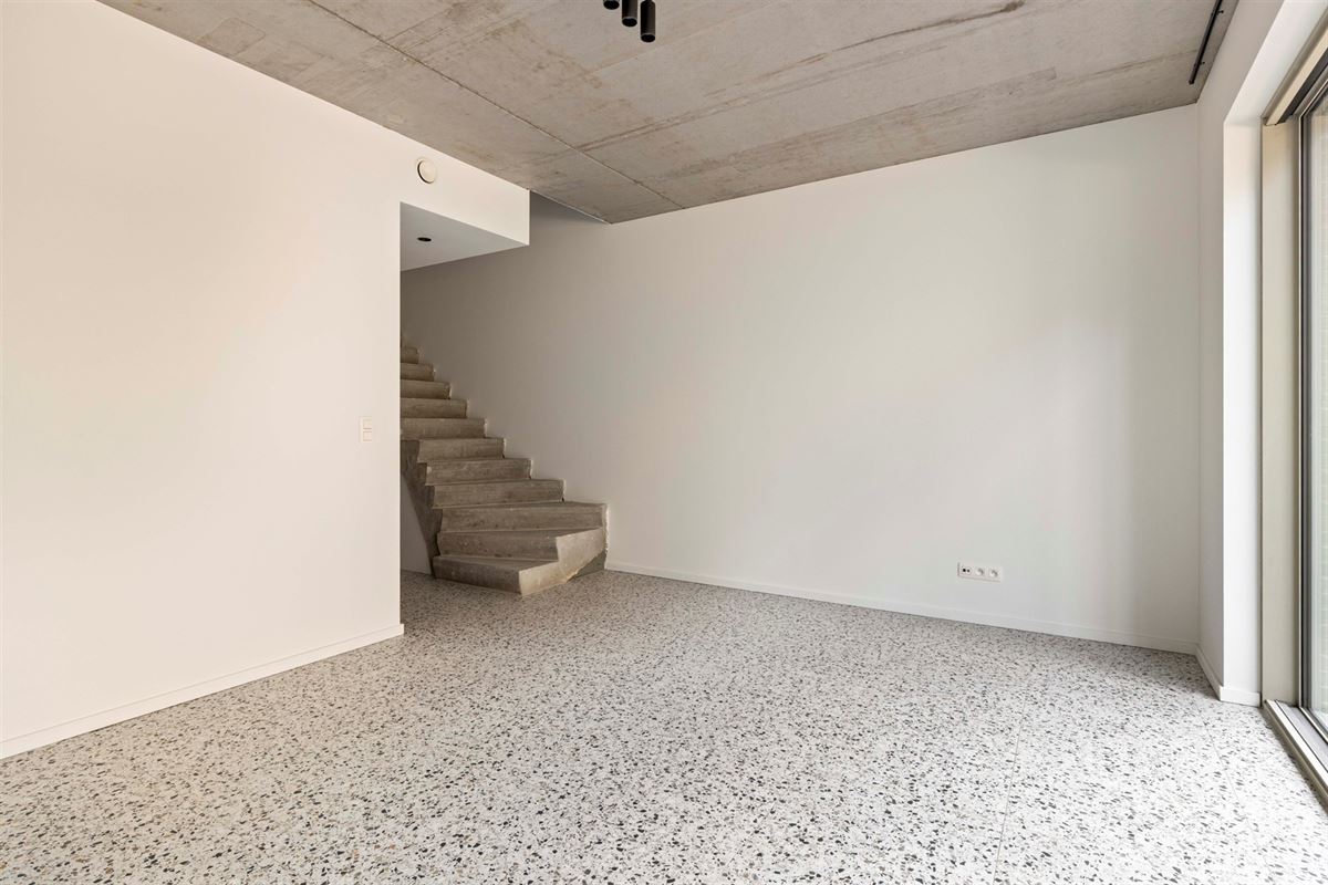 APP MET 3 SLKS, 2 BADKS + TERRAS OP TOPLOCATIE