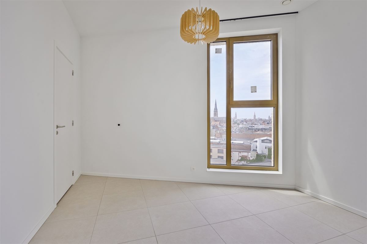 MAGNIFIEKE PENTHOUSE MET PARKZICHT, 3 SLKS & 3 BADKS