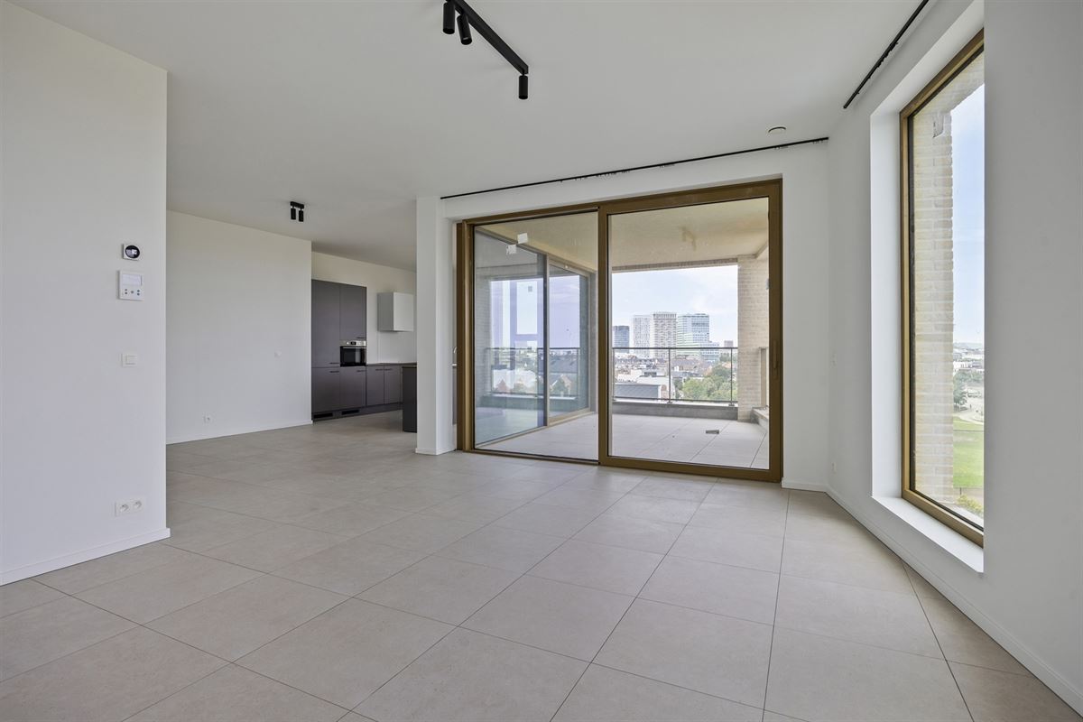 MAGNIFIEKE PENTHOUSE MET PARKZICHT, 3 SLKS & 3 BADKS