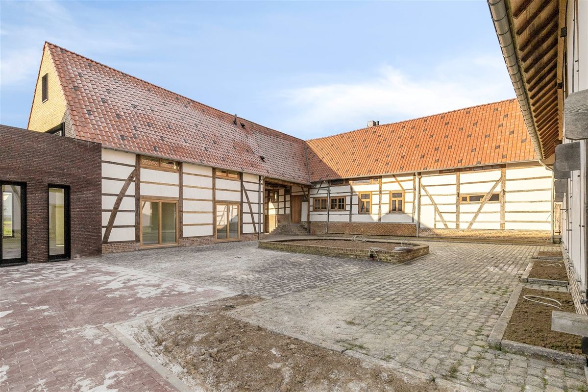 WONEN IN EEN UITZONDERLIJKE OMGEVING