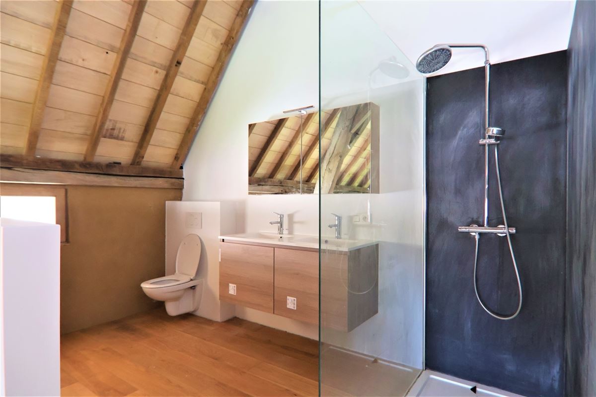 WONEN IN EEN UITZONDERLIJKE OMGEVING