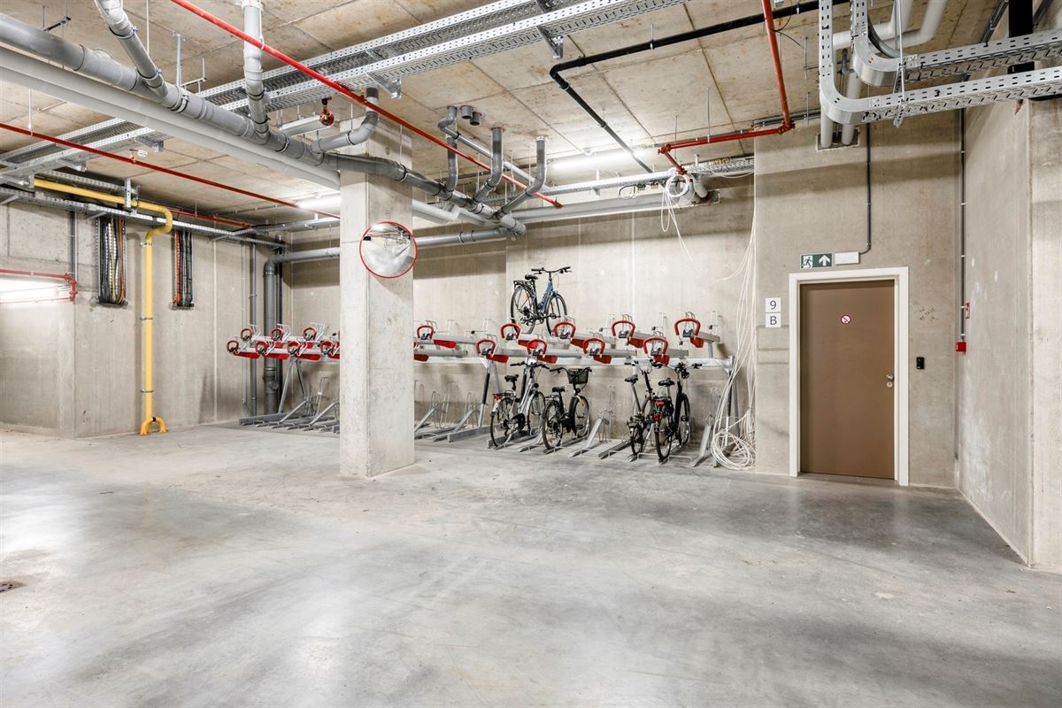 NIEUWBOUWAPP. MET 3 SLKS & 2 GROTE TERRASSEN