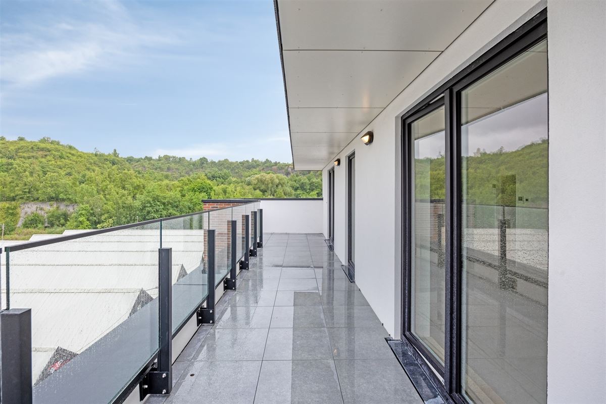 NIEUWBOUWAPP. MET 3 SLKS & 2 GROTE TERRASSEN