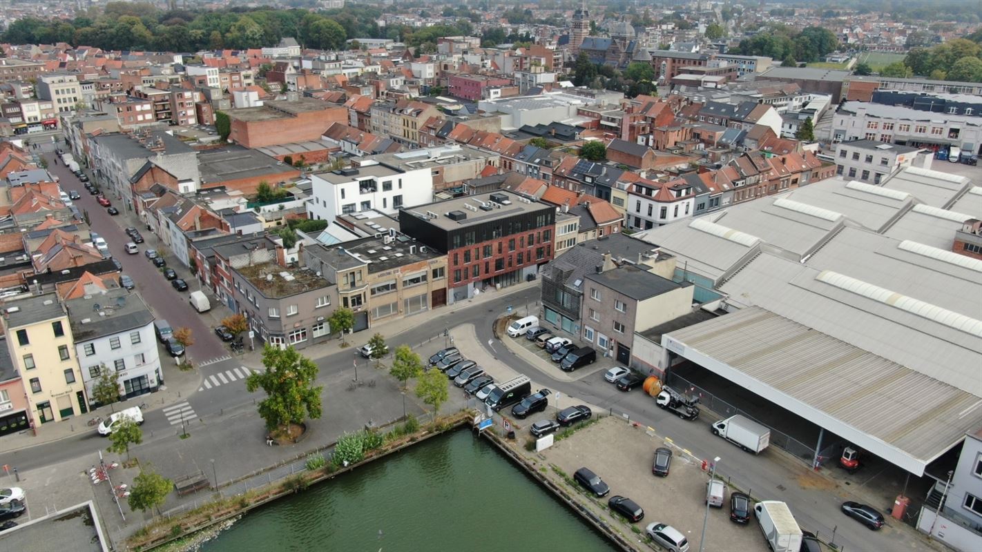 RECENT BEN APP. MET 1 SLK, TERRAS + PARKING