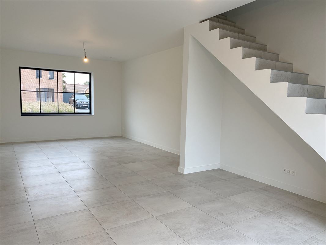 LANDELIJKE HOB MET 3 SLKS & TUIN