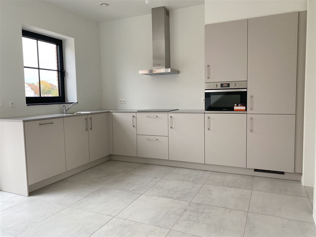 LANDELIJKE HOB MET 3 SLKS & TUIN