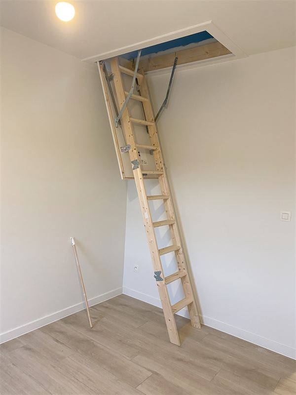 LANDELIJKE HOB MET 3 SLKS & TUIN