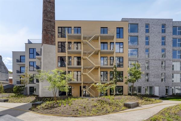 COMFORTABLE STUDIO WITH TERRACE