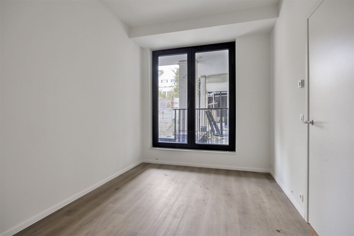 APP. MET 3 SLKS, 2 BADKS + TERRAS VAN RUIM 30M²