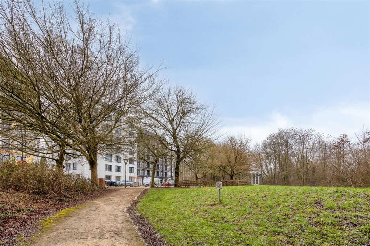 APP. MET 3 SLKS, 2 BADKS + TERRAS VAN RUIM 30M²