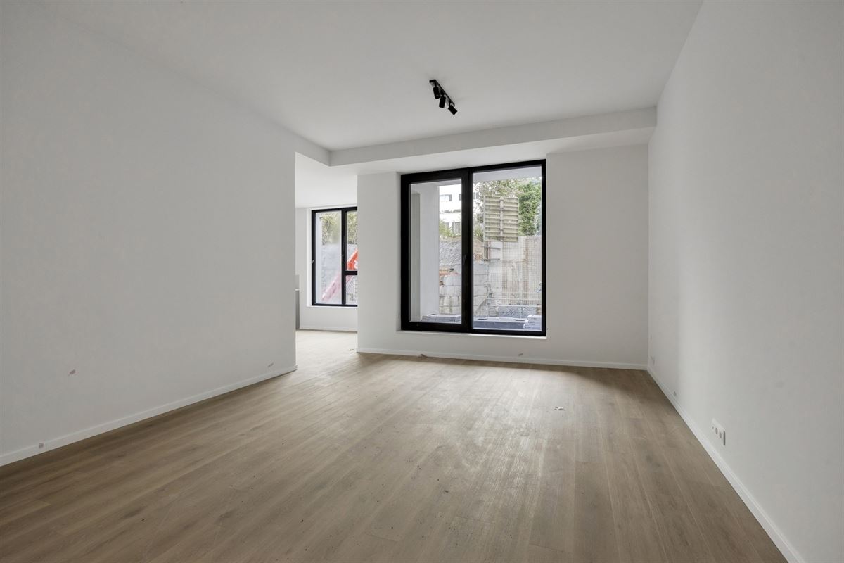 APP. MET 3 SLKS, 2 BADKS + TERRAS VAN RUIM 30M²