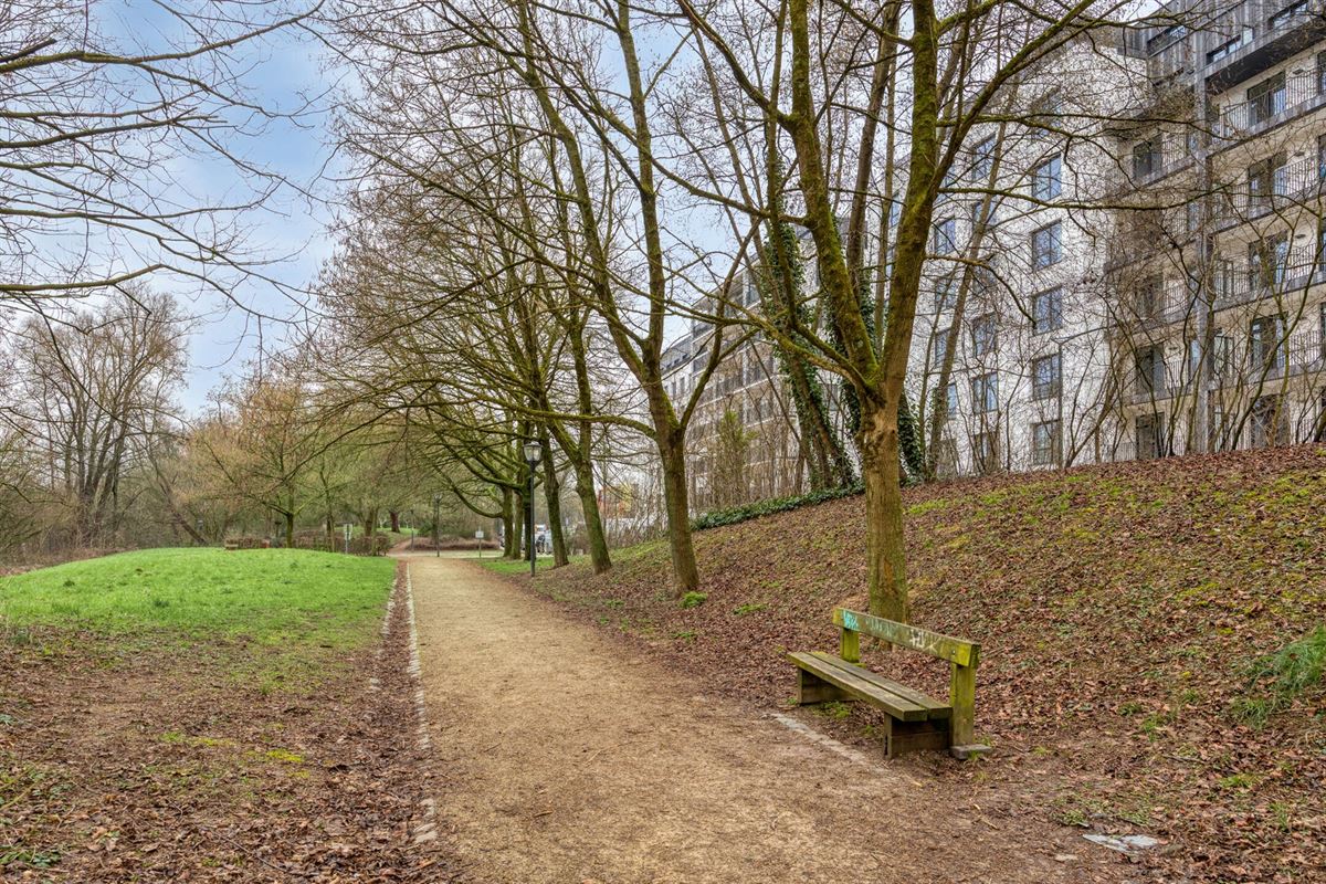 APP. MET 3 SLKS, 2 BADKS + TERRAS VAN RUIM 30M²