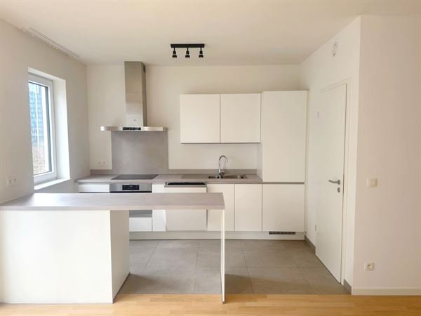 KNAP APP. MET 2 SLKS + BALKON