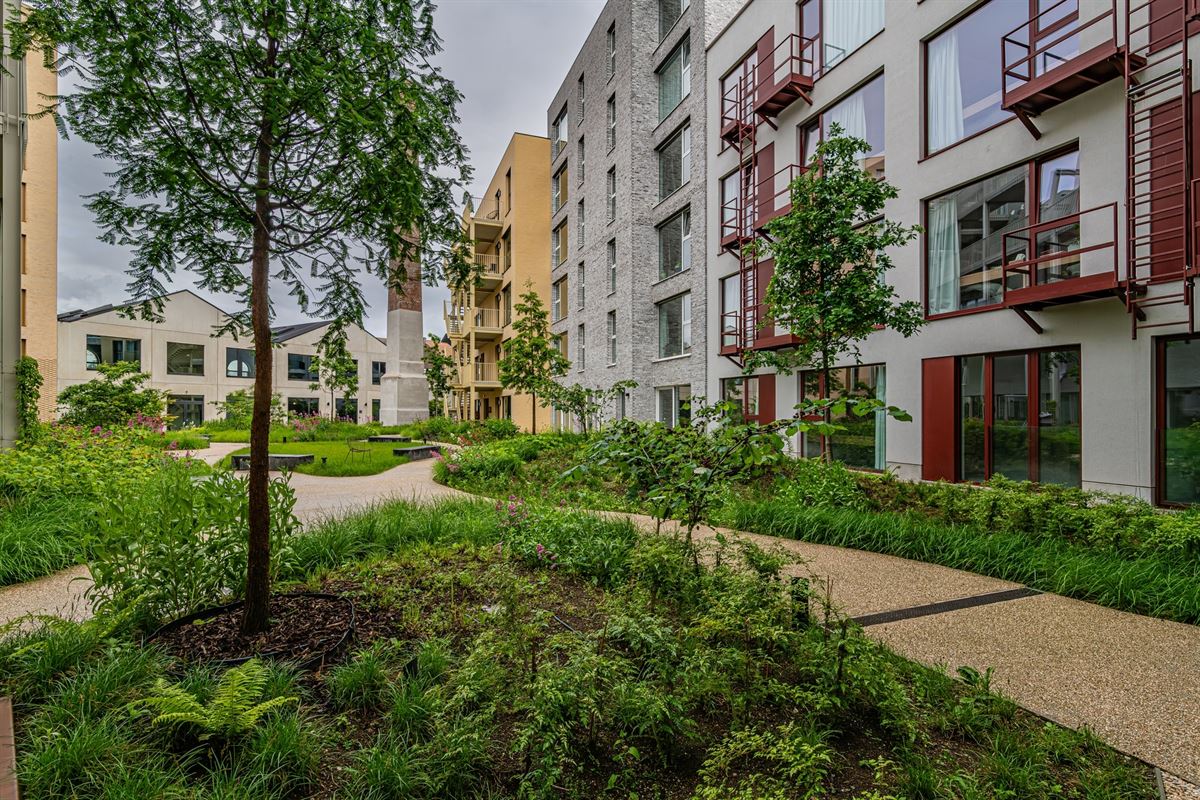 APP. WITH 2 BEDROOMS + TERRACE ON A CENTRAL LOCATION