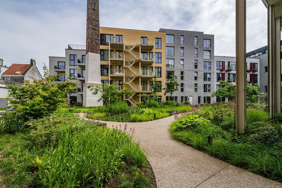 APP. WITH 2 BEDROOMS + TERRACE ON A CENTRAL LOCATION