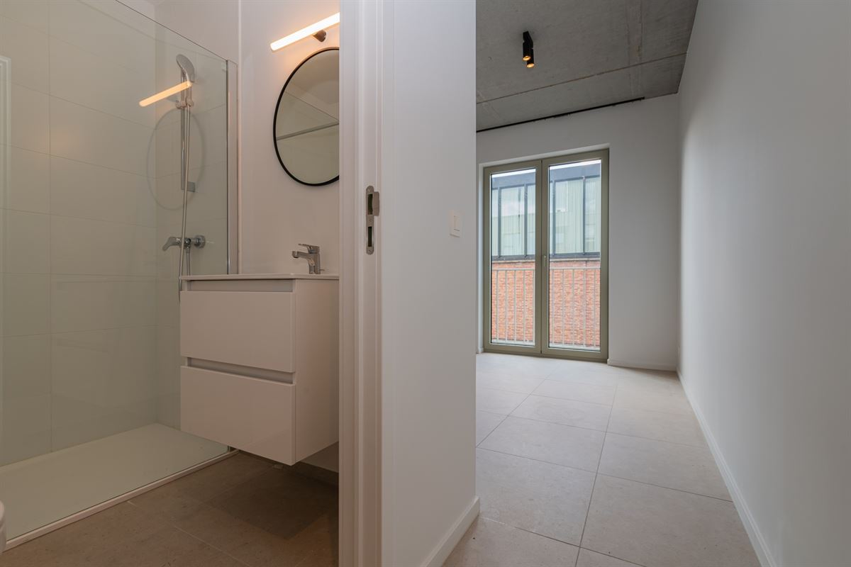 APP. WITH 2 BEDROOMS + TERRACE ON A CENTRAL LOCATION