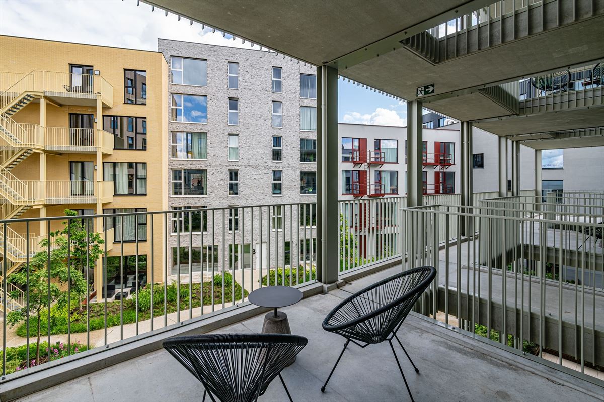 APP. WITH 2 BEDROOMS + TERRACE ON A CENTRAL LOCATION