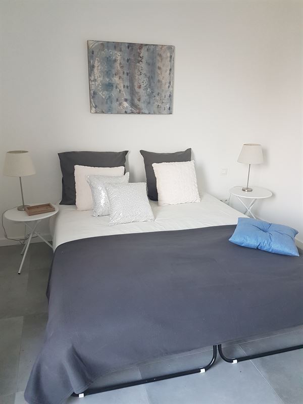 GELIJKVLOERS APPARTEMENT MET TERRAS + TUIN