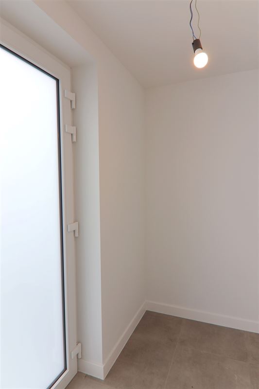 BEN WONING MET 3 SLKS + TUIN IN EEN GROENE OMGEVING