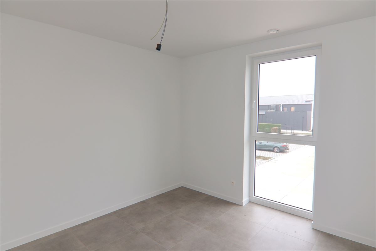 BEN WONING MET 3 SLKS + TUIN IN EEN GROENE OMGEVING
