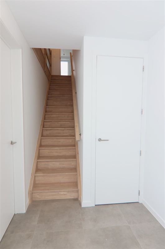 BEN WONING MET 4 SLKS + TUIN IN EEN GROENE OMGEVING