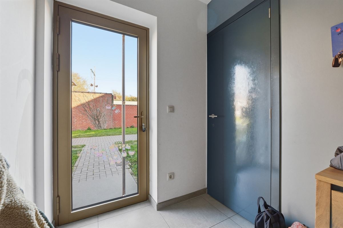 HUURWONING MET 3 SLPKS + PARKING NABIJ HET CENTRUM