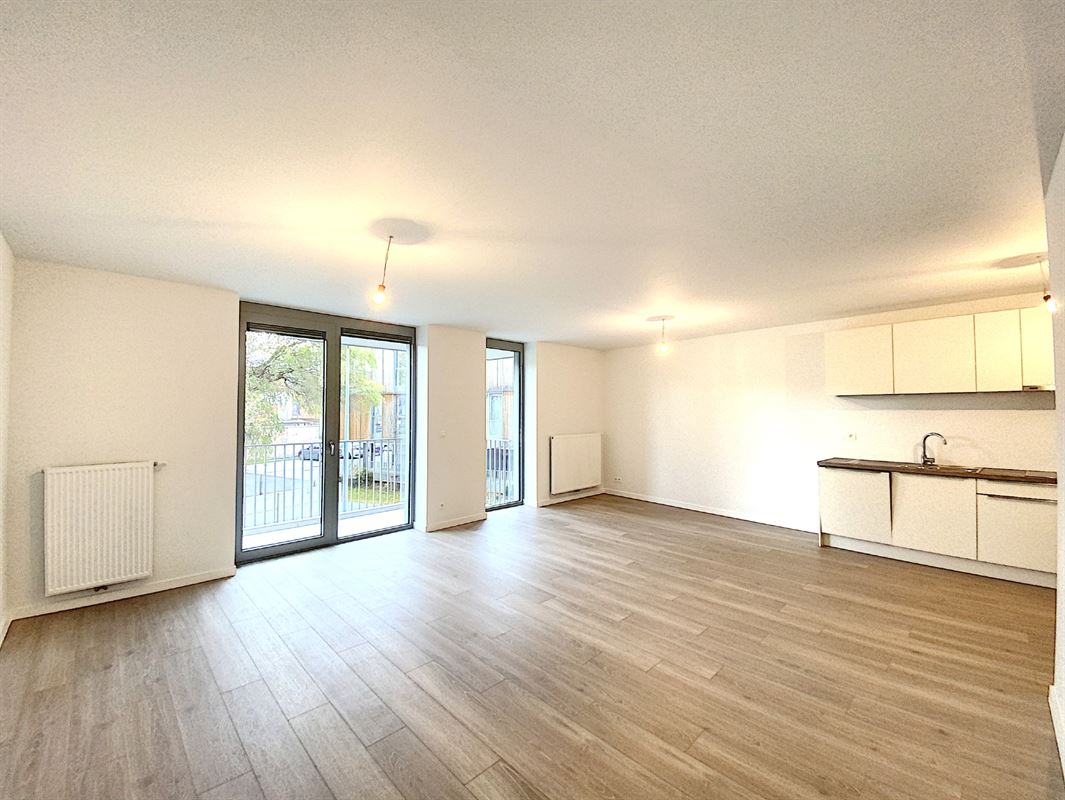 Studio avec terrasse spacieuse à louer