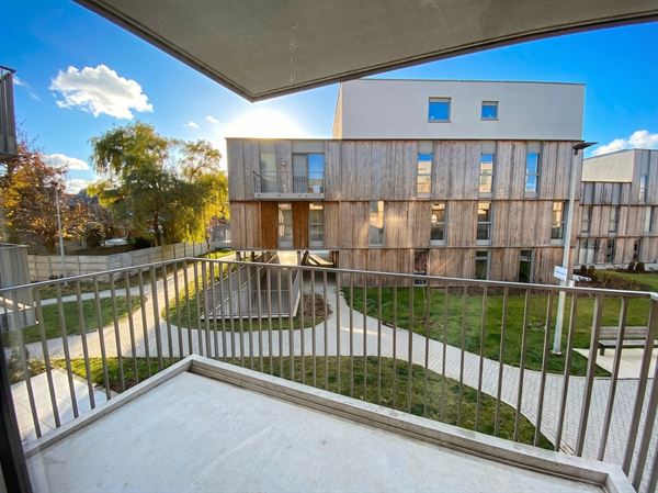 Studio avec terrasse spacieuse à louer