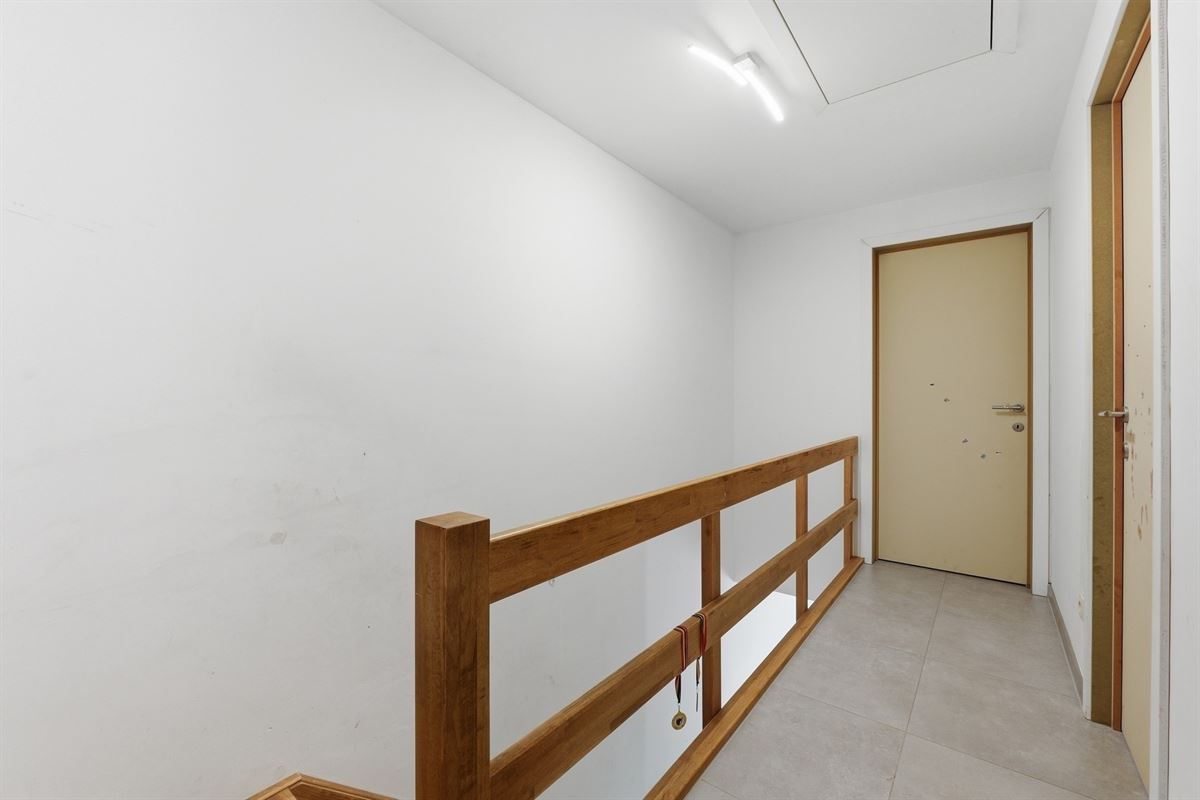 HUURWONING MET 3 SLPKS + PARKING NABIJ HET CENTRUM