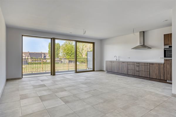 APPARTEMENT MET 2 SLKS, TERRAS & PARKING