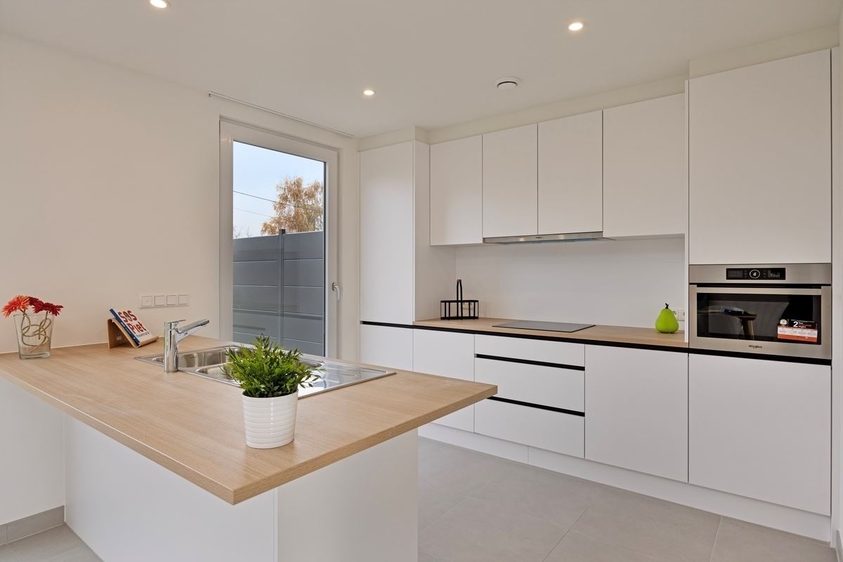 HEDENDAAGSE & ENERGIEZUINIGE WONING MET 4 SLKS