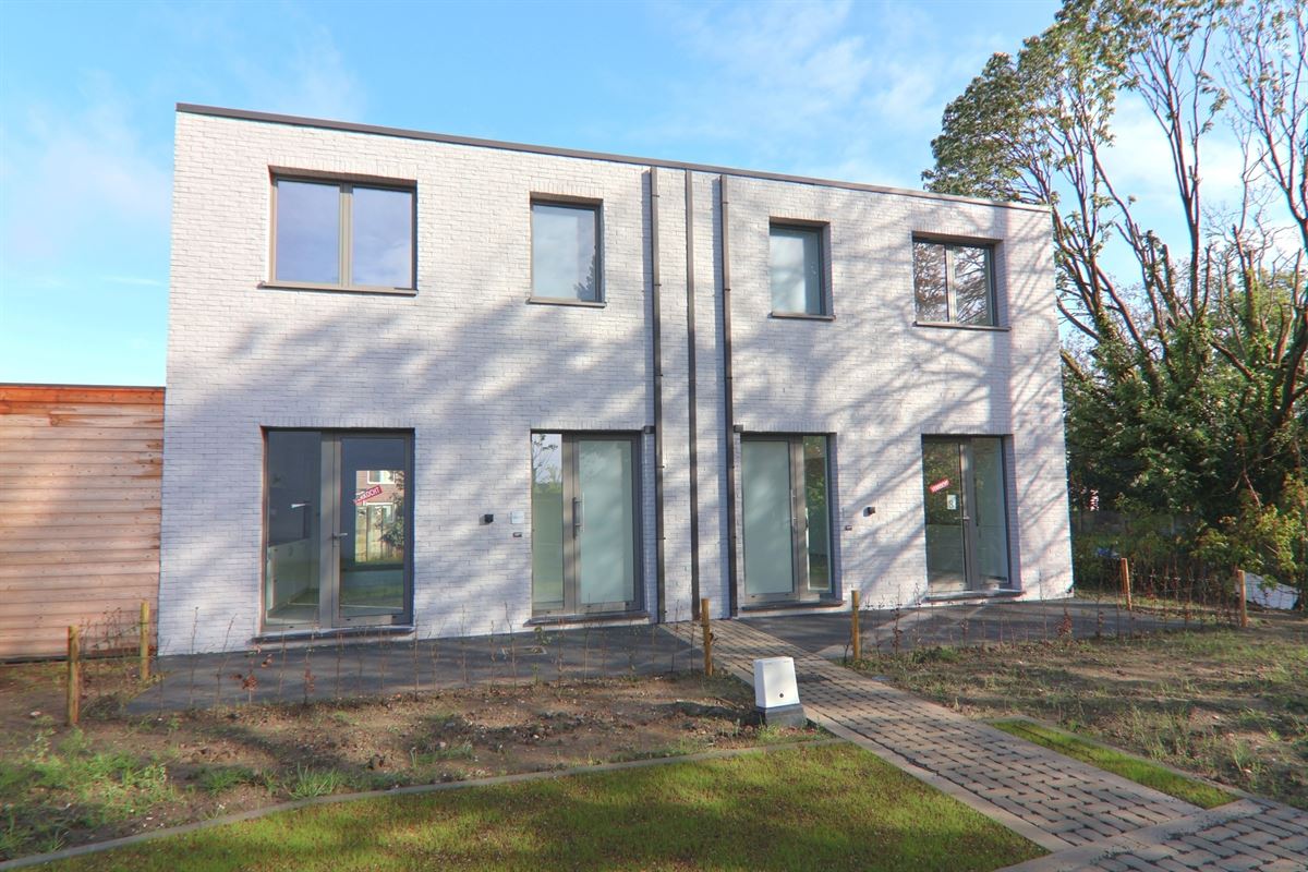 HEDENDAAGSE & ENERGIEZUINIGE HOB MET 3 SLKS