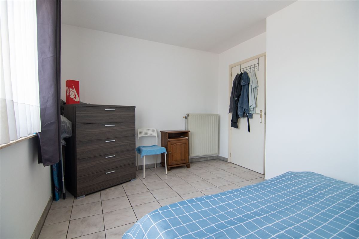 Verhuurd appartement met 2 slaapkamers en garage in Kuringen