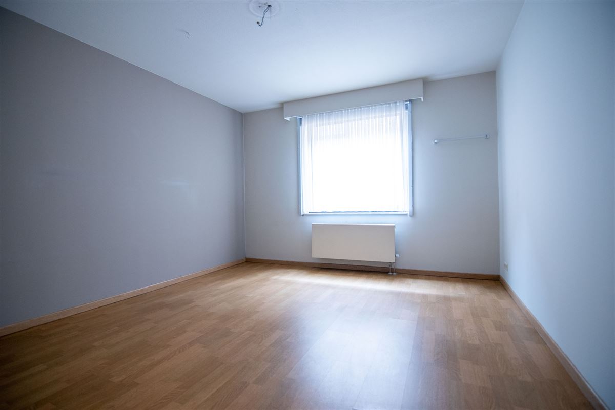 Ruim en degelijk appartement (124m2), in het stadscentrum