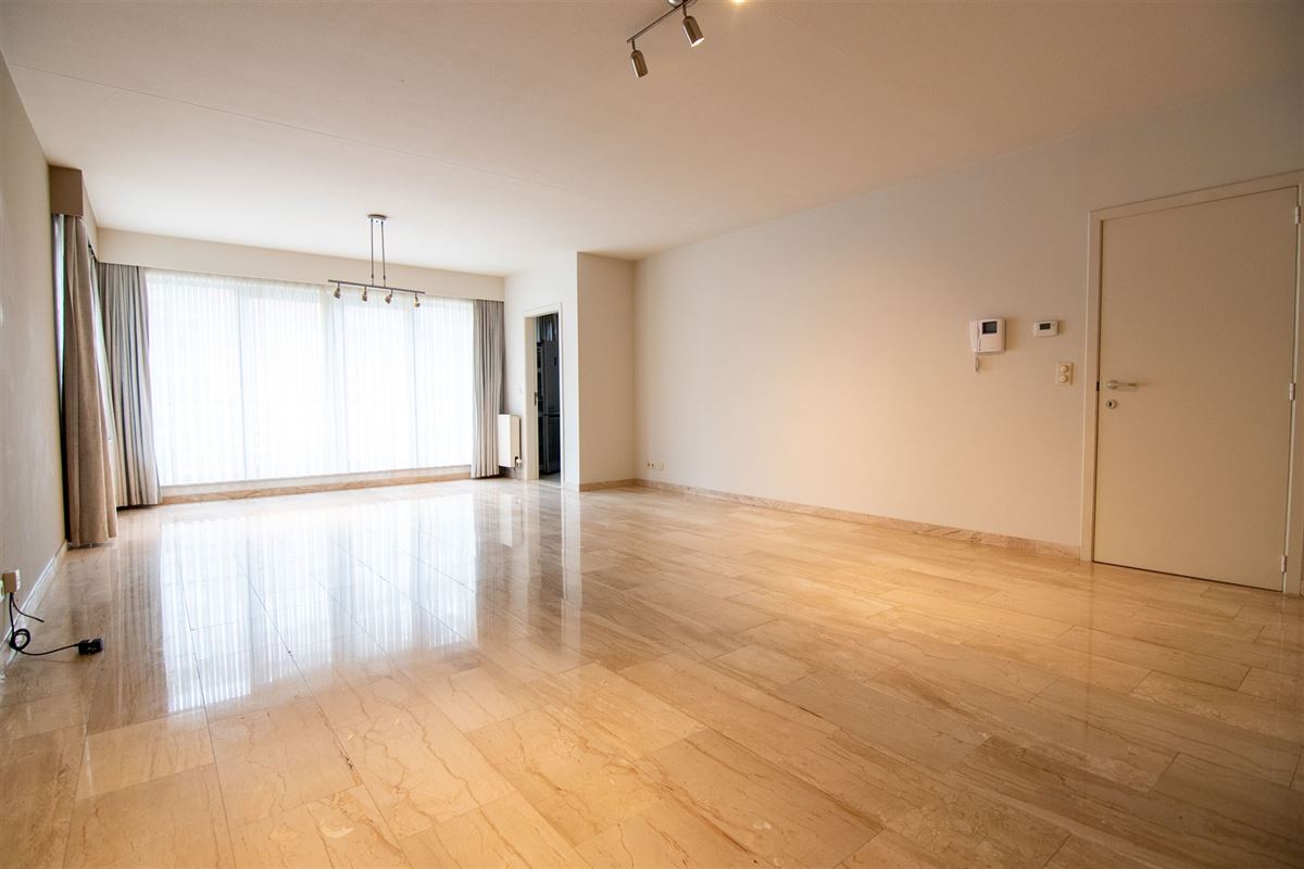 Ruim en degelijk appartement (124m2), in het stadscentrum