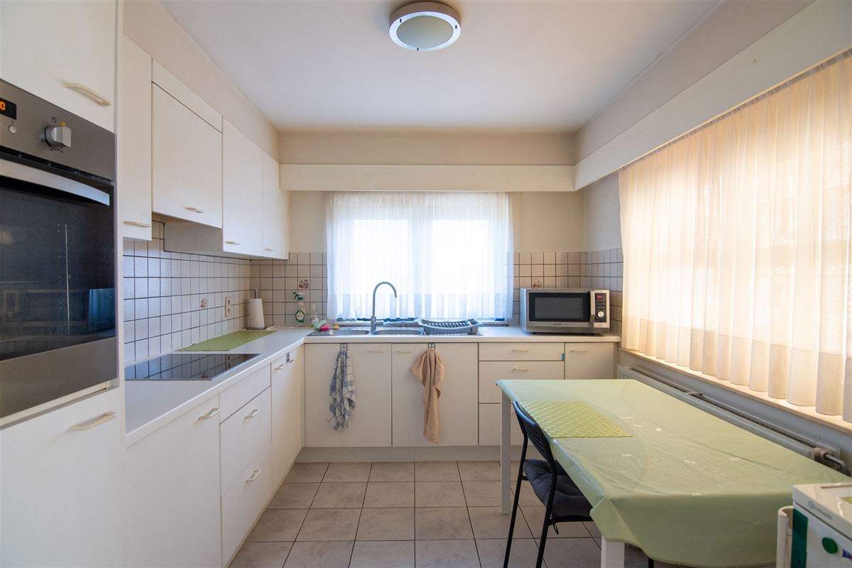 Verhuurd appartement met 2 slaapkamers en garage in Kuringen