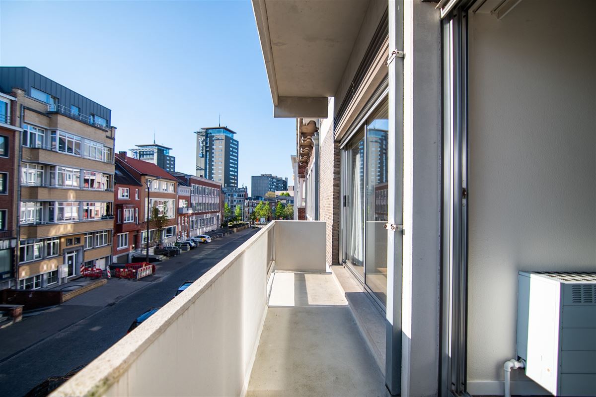 Ruim appartement met twee slaapkamers op de Gerlachestraat!