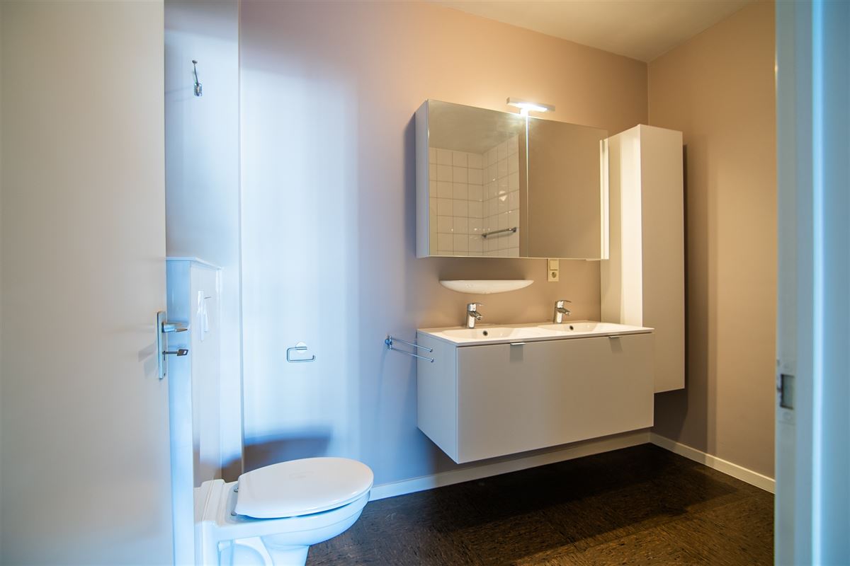 Ruim appartement met twee slaapkamers op de Gerlachestraat!