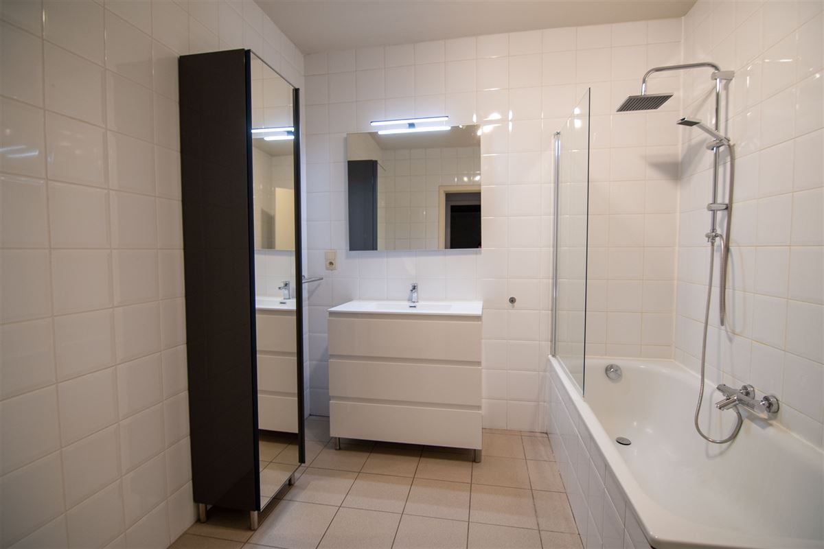 Ruim en degelijk appartement (124m2), in het stadscentrum